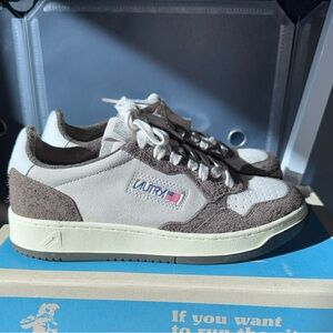 Autry Medalist Low Top Sneakers Suede/Hair Mud Men's Size EUR 40 / US 7